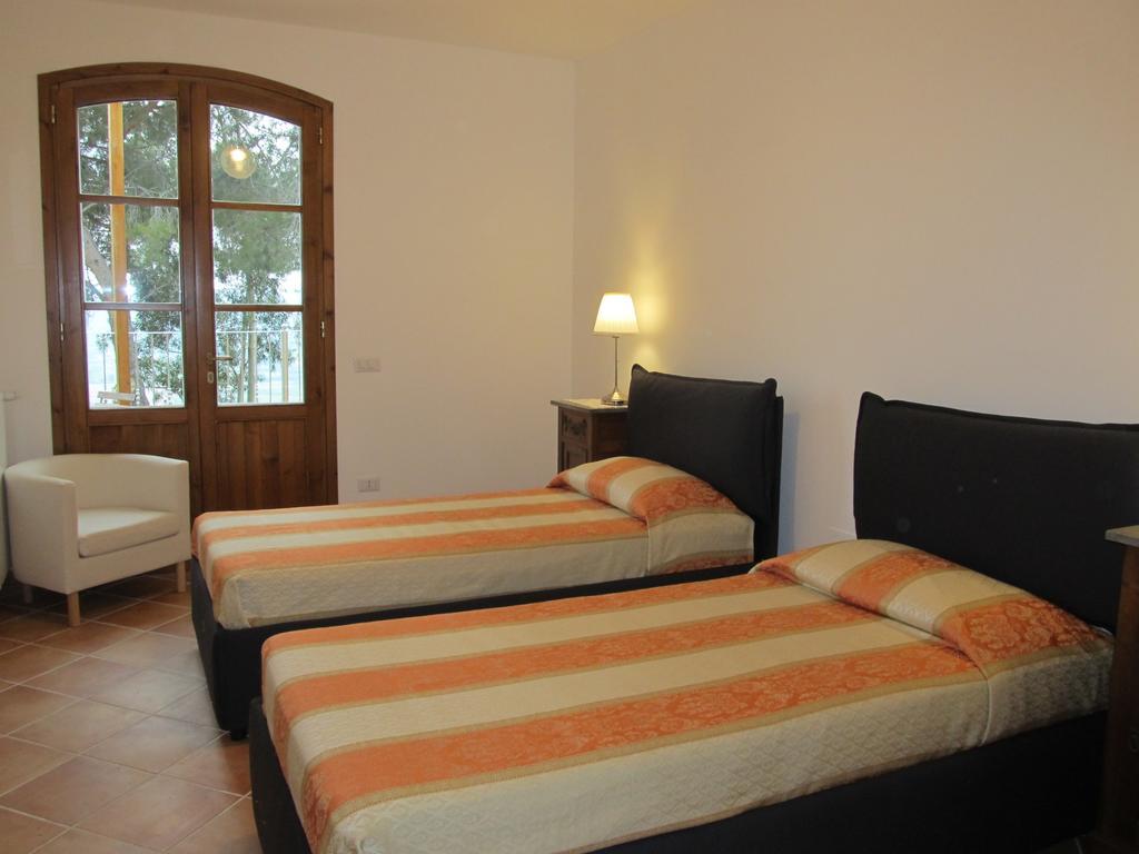 Agriturismo La Grotta ซานจูเลียโน แตร์เม ภายนอก รูปภาพ